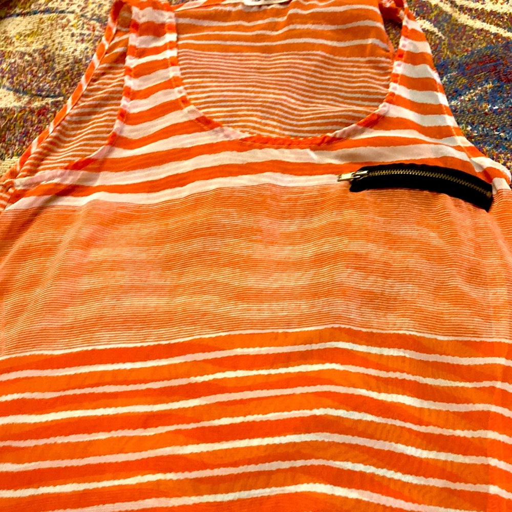 See through tank